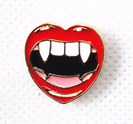 Vampire Lips Badge